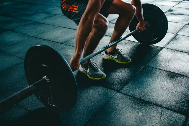 İdman avadanlıqları — fitness salonu açılış xərcləri